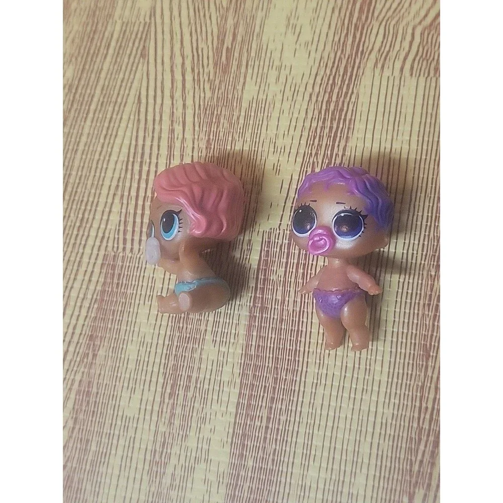 LOL Color Change 2 Lot Lil Sisters Doll